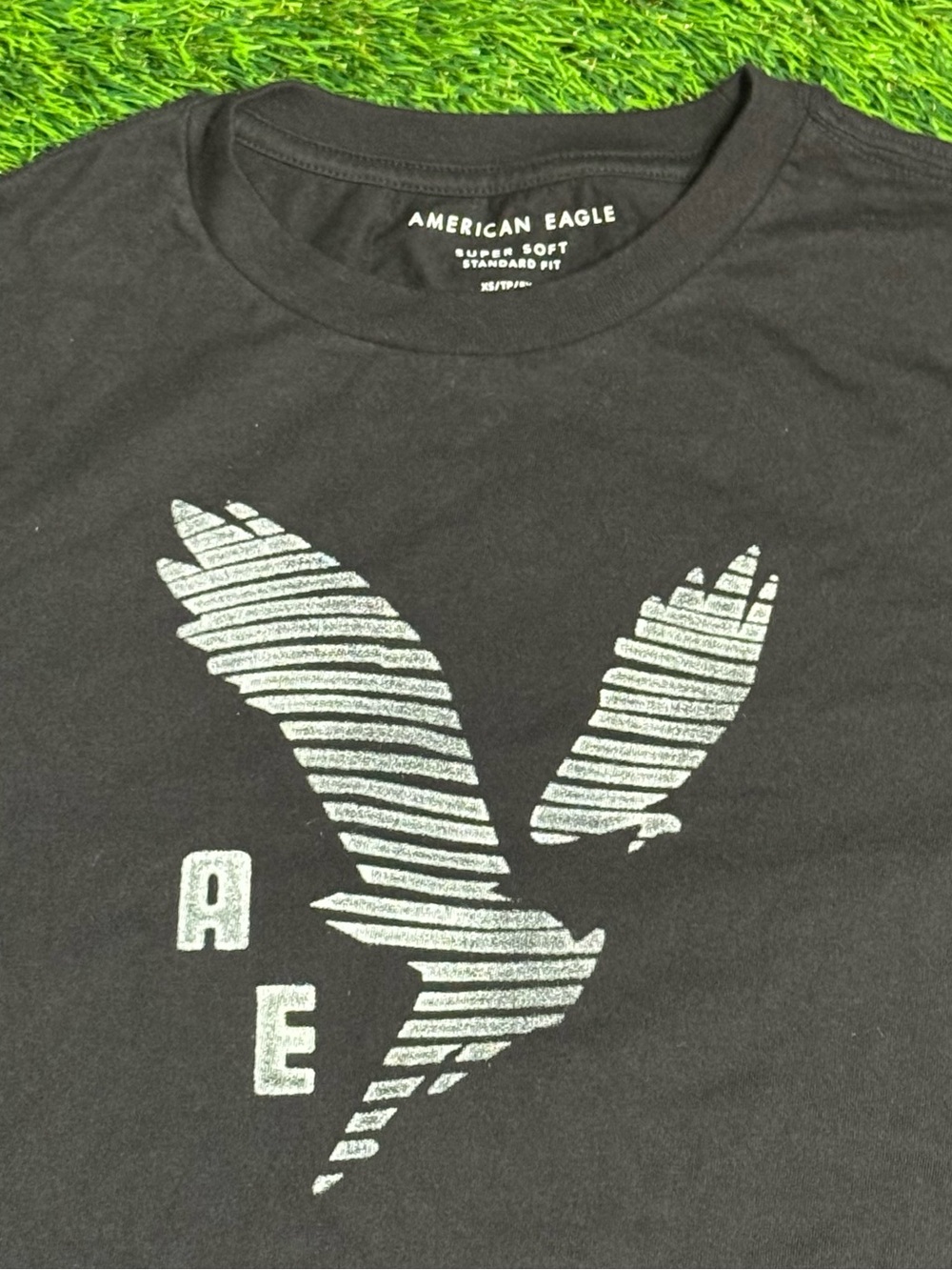 American Eagle Outfitters Men’s Black Graphic Logo T-Shirt - Picture 2 of 7